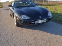 Używany Jaguar XK8 284 KM (208 kW) 1999 Czarny Kabriolet