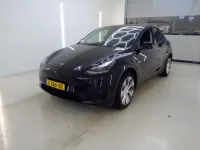 Usata Tesla Model Y Standard Range 250 kW (341 CV) 2024 Nero SUV