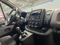 Gebraucht Renault Trafic 145 PS (106 kW) 2018 Silber Van / Kleinbus