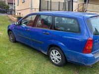 Second-hand Ford Focus 101 CP (74 kW) 1999 Albastru Break