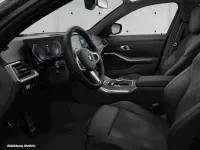 Używany BMW 330 Efficient Dynamics 245 KM (180 kW) 2024 Czarny Kombi