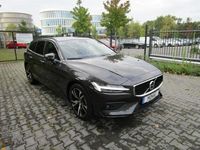 Gebraucht Volvo V60 Core 163 PS (119 kW) 2023 Grau Kombi