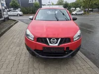 Gebraucht Nissan Qashqai Visia 114 PS (83 kW) 2010 Rot SUV