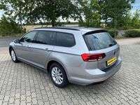 Gebraucht VW Passat Conceptline 150 PS (110 kW) 2022 Pyrit silber Kombi