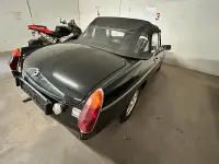 Używany MG B 90 KM (66 kW) 1980 Czarny Kabriolet