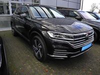 Gebraucht VW Touareg Elegance 286 PS (210 kW) 2023 Grenadillschwarz metallic SUV