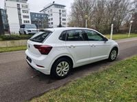 Gebraucht VW Polo Life 80 PS (58 kW) 2024 Pure white Kleinwagen