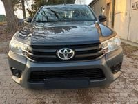 Gebraucht Toyota HiLux 150 PS (110 kW) 2019 Grau Pickup
