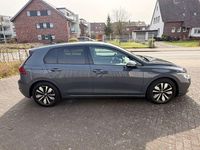 Gebraucht VW Golf VIII Move 150 PS (110 kW) 2023 Grau Limousine