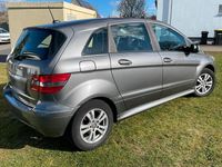 Gebraucht Mercedes B180 116 PS (85 kW) 2010 Grau Van / Kleinbus