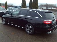 Gebraucht Mercedes E220 Avantgarde 194 PS (142 kW) 2019 Obsidianschwarz (metallic) Kombi