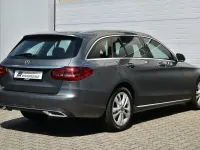 Gebraucht Mercedes C180 156 PS (114 kW) 2019 Grau Limousine