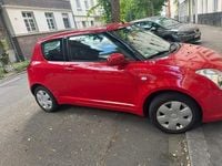 Gebraucht Suzuki Swift 92 PS (67 kW) 2010 Rot Kleinwagen