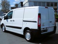 Gebraucht Toyota Proace 128 PS (94 kW) 2014 Weiß Van / Kleinbus
