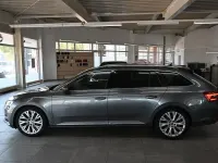 Gebraucht Skoda Superb Premium Edition 200 PS (147 kW) 2023 Grau Kombi