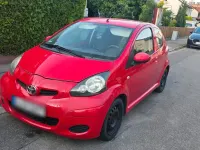 Gebraucht Toyota Aygo 67 PS (49 kW) 2008 Rot Kleinwagen