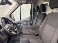 Gebraucht Ford Transit 131 PS (96 kW) 2018 Schwarz Van / Kleinbus