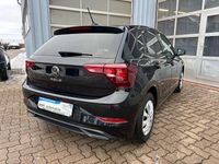 Gebraucht VW Polo Life 95 PS (69 kW) 2023 Schwarz Limousine