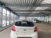 Gebraucht Ford Ka Plus 70 PS (51 kW) 2018 Weiß Kleinwagen