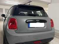 Gebraucht Mini Cooper 136 PS (100 kW) 2019 Grau Kleinwagen