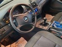 Gebraucht BMW 318 143 PS (105 kW) 2004 Schwarz Limousine
