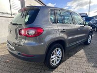 Gebraucht VW Tiguan Freestyle 140 PS (102 kW) 2011 Grau SUV