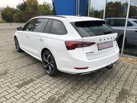 Gebraucht Skoda Octavia SportLine 204 PS (150 kW) 2022 Weiss Kombi