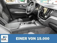 Gebraucht Volvo XC60 Plus 398 PS (292 kW) 2023 Weiß metallic SUV