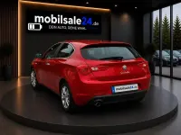Gebraucht Alfa Romeo Giulietta Turismo 120 PS (88 kW) 2010 Rot Kleinwagen