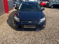 Gebraucht Ford Focus Titanium 140 PS (102 kW) 2011 Blau Limousine