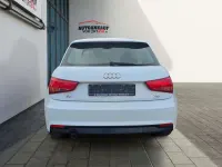 Gebraucht Audi A1 Comfort 90 PS (66 kW) 2015 Weiß Kleinwagen