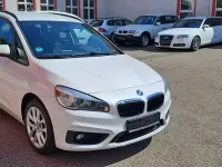 Gebraucht BMW 220 Advantage 192 PS (141 kW) 2018 Mineralweiss metallic Van / Kleinbus