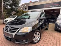 Gebraucht VW Fox Style 60 PS (44 kW) 2011 Schwarz Kleinwagen