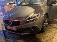 Gebraucht Volvo V40 CC Momentum 190 PS (139 kW) 2016 Grau Kombi