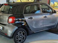 Second-hand Smart ForFour 90 CP (66 kW) 2018 Negru Hatchback