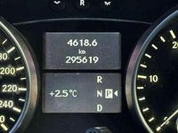 Gebraucht Mercedes ML320 224 PS (164 kW) 2006 Schwarz SUV