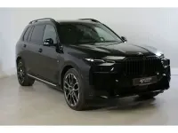 Gebraucht BMW X7 Sport Line 352 PS (258 kW) 2025 Carbonschwarz (metallic) SUV