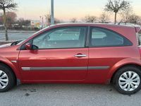 Gebraucht Renault Mégane II 112 PS (82 kW) 2002 Rot Kleinwagen