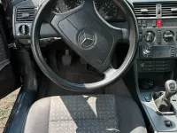 Gebraucht Mercedes C180 122 PS (89 kW) 1995 Grau Limousine