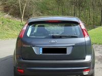 Gebraucht Ford Focus Style 101 PS (74 kW) 2007 Grau metallic Limousine
