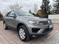 Gebraucht VW Touareg 237 PS (174 kW) 2014 Grau SUV