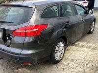 Gebraucht Ford Focus Trend 120 PS (88 kW) 2016 Grau Kombi