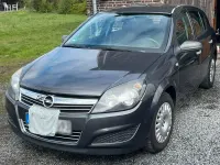 Second-hand Opel Astra 90 CP (66 kW) 2009 Negru Berlinǎ
