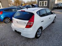 Gebraucht Hyundai i30 105 PS (77 kW) 2009 Weiß Kleinwagen