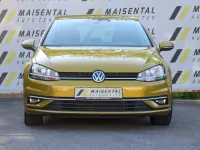 Gebraucht VW Golf VII Join 116 PS (85 kW) 2018 Kurkumagelb metallic Limousine
