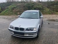Gebraucht BMW 320 150 PS (110 kW) 1998 Silber Limousine