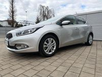 Gebraucht Kia Ceed DREAM-TEAM Edition 99 PS (72 kW) 2015 Silber Kleinwagen