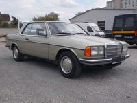 Gebraucht Mercedes 280 185 PS (136 kW) 1984 Grün Coupé