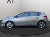 Gebraucht Toyota Auris Hybrid Executive 99 PS (72 kW) 2013 Braun Limousine