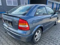 Usado Opel Astra 75 HP (55 kW) 1999 Azul Sedan